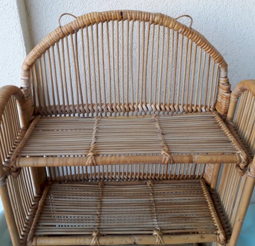 Etagère murale en rotin