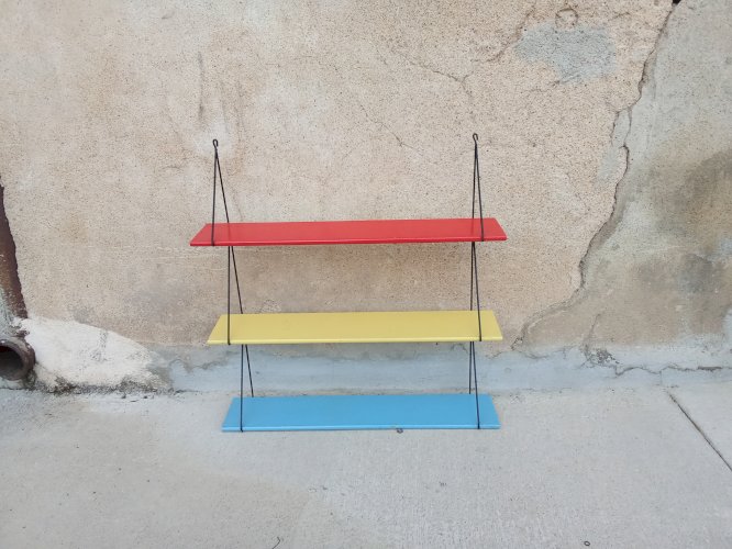Étagère murale multicolore vintage 