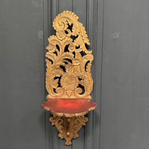 Étagère ottomane en bois doré sculpté XIXe L9231