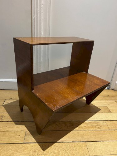 Étagère sur pieds en bois, années 50