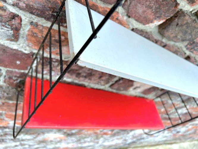 Étagères vintage métal, rangement design