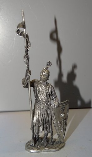 -ETAIN ANCIENNE FIGURINE german knight of the teutonic order 12-13th vitrine  D