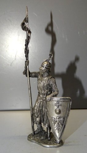 -ETAIN ANCIENNE FIGURINE german knight of the teutonic order 12-13th vitrine  D