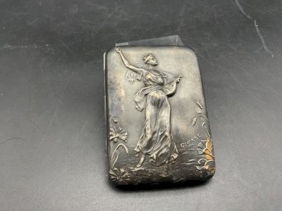 étui à cigarettes  .Art Nouveau signé DROPSY