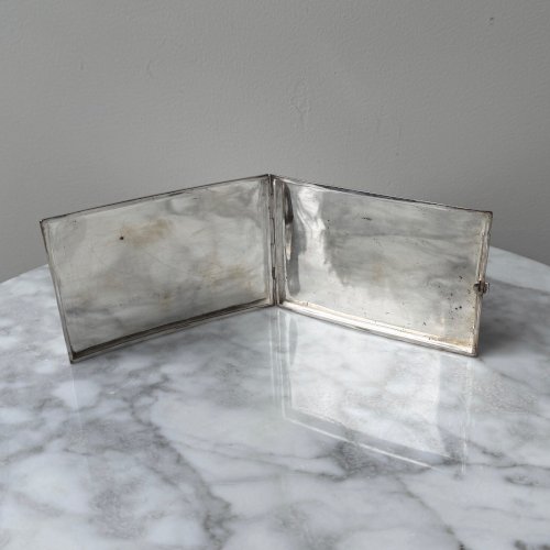 Étui à cigarettes en argent Indochine Asie du Sud-Est décor de dragon M3712