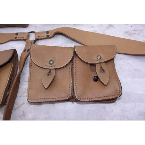 étuis à munitions cuir + Sangle bretelle cuir