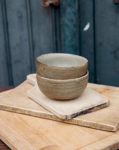 Eugène, the pair of stoneware bowls No. 77