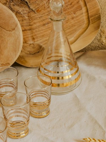Eugène, le lot d'1 carafe et 8 verres dorés N°206