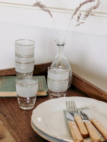 Eugène, le lot de mini verres opaques N°93