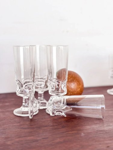 Eugène, le lot de verres en cristal N°157