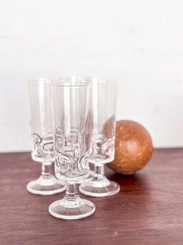 Eugène, le lot de verres en cristal N°157