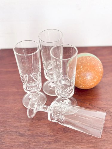 Eugène, le lot de verres en cristal N°157