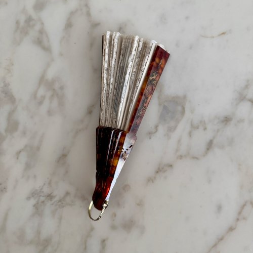 Éventail décor romantique peint dentelle M3782