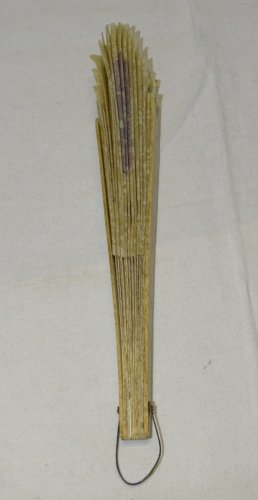 -EVENTAIL PAPIER et BOIS TAILLERIE DE ROYAT BIARRITZ TAILLE DES AGATES vers 1910