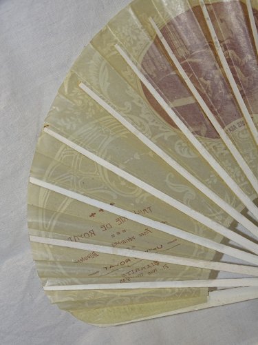 -EVENTAIL PAPIER et BOIS TAILLERIE DE ROYAT BIARRITZ TAILLE DES AGATES vers 1910