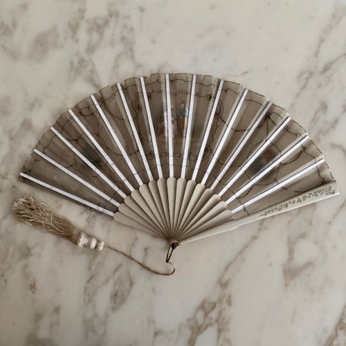 Éventail XIXe décor romantique peint à la main M3781