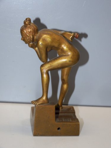 -EXCEPTIONNEL BOUTON de SERVICE BRONZE JEUNE FEMME ART NOUVEAU COLLECTION   D