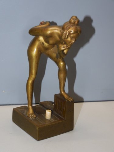 -EXCEPTIONNEL BOUTON de SERVICE BRONZE JEUNE FEMME ART NOUVEAU COLLECTION   D