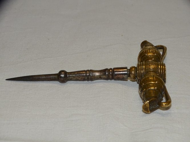 -EXCEPTIONNEL TIRE BOUCHON A FRAPPER  COUP DE POING POIGNEE 2 BROCS BRONZE