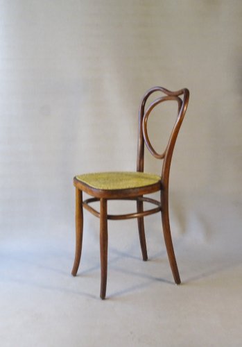 Fausse paire de chaises bistrot cannées , Kohn et Mundus, vers 1910 - no Thonet