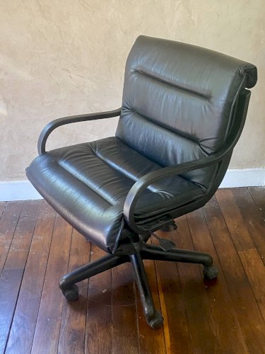 Fauteui de Bureau en cuir Ajustable Année 90
