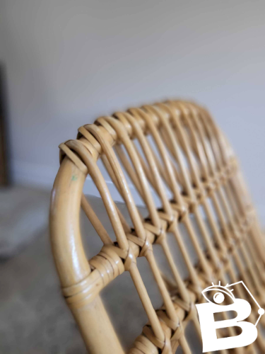 Fauteuil à bascule enfant en rotin vintage