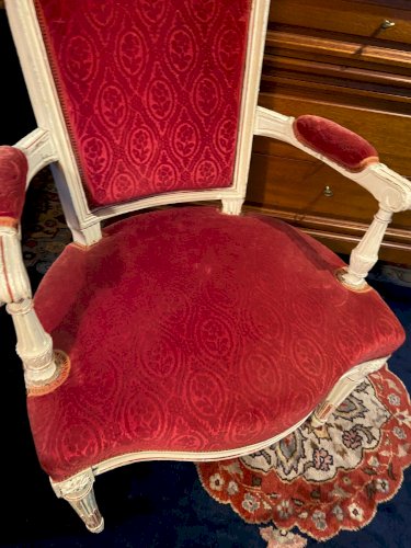 Fauteuil cabriolet velours rouge d'époque XVIIIe Louis XVI