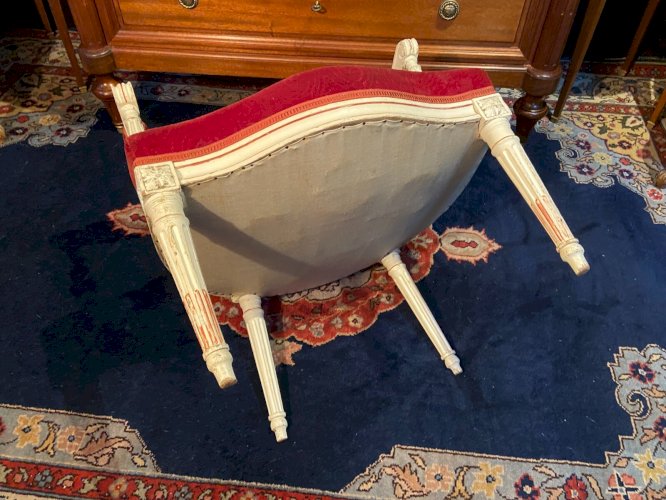 Fauteuil cabriolet velours rouge d'époque XVIIIe Louis XVI