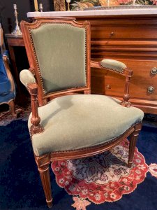Fauteuil cabriolet velours vert d'époque XVIIIe Louis XVI