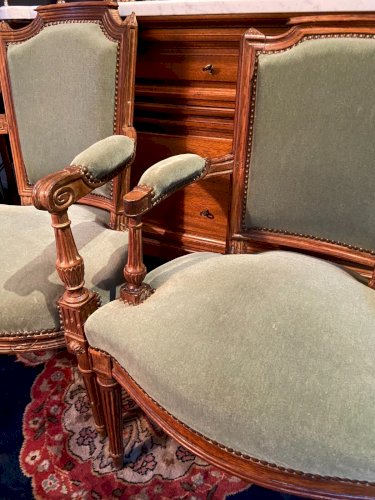 Fauteuil cabriolet velours vert d'époque XVIIIe Louis XVI