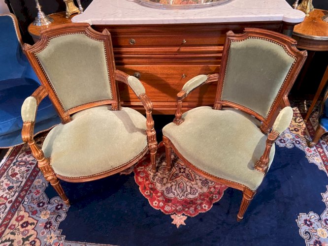 Fauteuil cabriolet velours vert d'époque XVIIIe Louis XVI