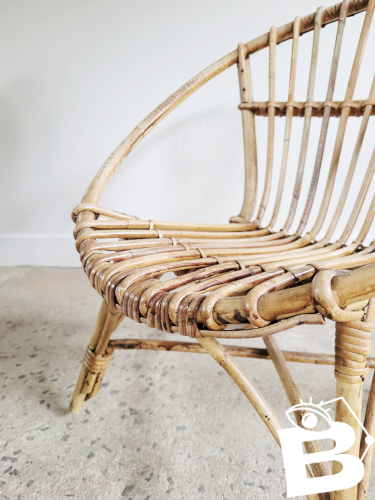 Fauteuil coquille en rotin pour enfant