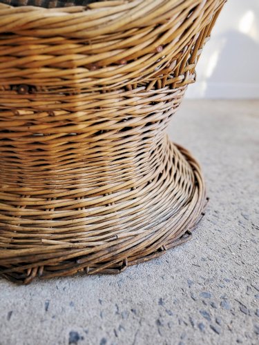 Fauteuil corbeille en osier