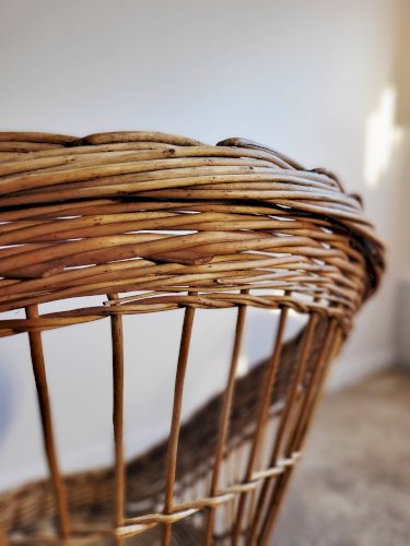 Fauteuil corbeille en osier