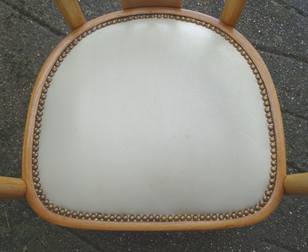 Fauteuil cuir Thonet N° A969 F, vers 1930, Art deco