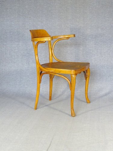 Fauteuil de bureau N°713 par KOHN 1905, no Thonet