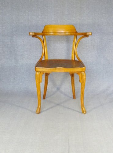 Fauteuil de bureau N°713 par KOHN 1905, no Thonet