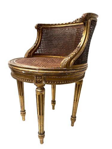 Fauteuil de style Louis XVI en bois et stuc doré XX siècle