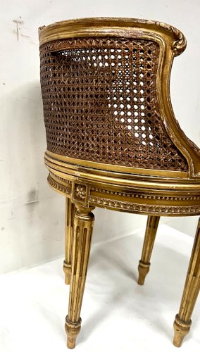 Fauteuil de style Louis XVI en bois et stuc doré XX siècle