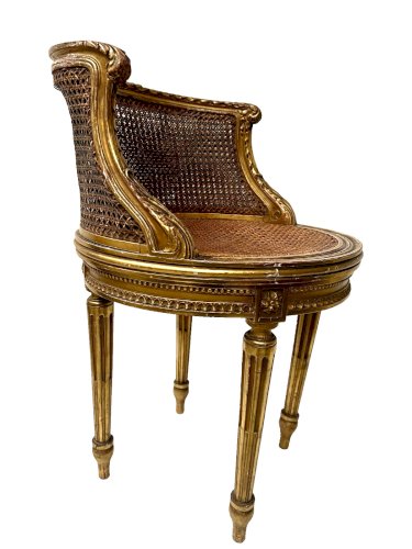 Fauteuil de style Louis XVI en bois et stuc doré XX siècle