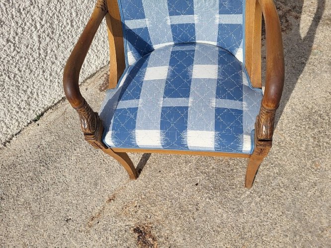 FAUTEUIL DOSSIER ARRONDI TETE DE POISSON N°12