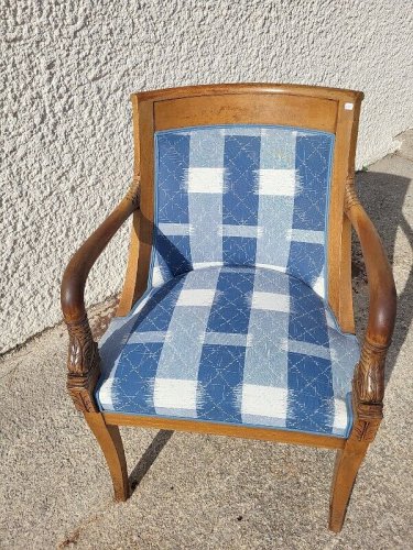 FAUTEUIL DOSSIER ARRONDI TETE DE POISSON N°12