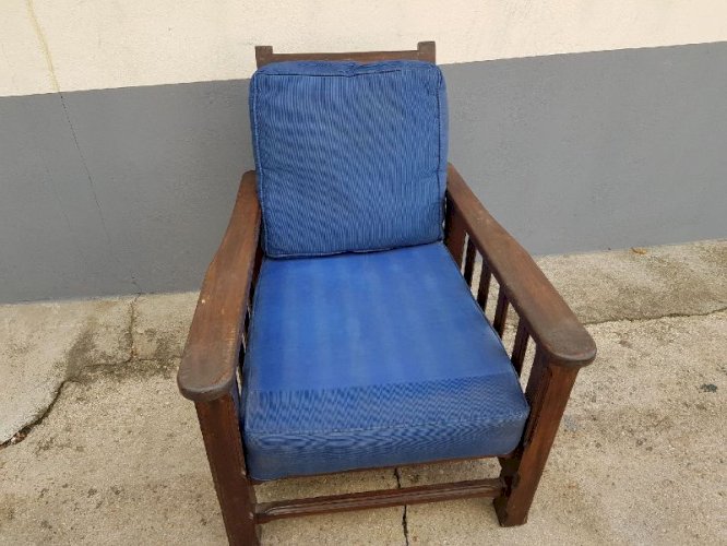 fauteuil en bois avec dossier réglable