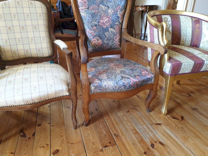 Fauteuil en mérisier époque Louis-Philippe vers 1840, retapissé venez de Lyon Clermont-ferrand