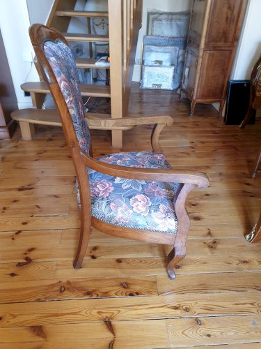 Fauteuil en mérisier époque Louis-Philippe vers 1840, retapissé venez de Lyon Clermont-ferrand