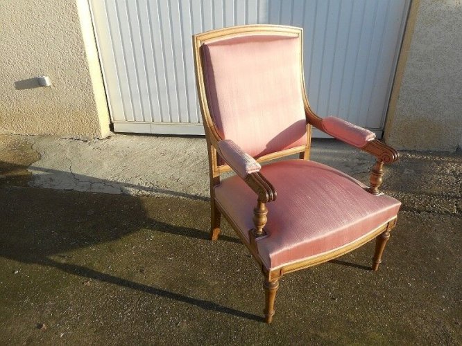 FAUTEUIL EN NOYER BLOND DU XIX ème SIECLE