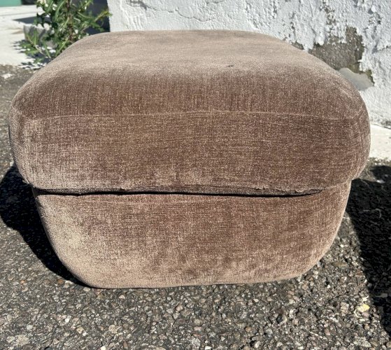 fauteuil et ottoman  Michel Cadestin pour Airborne