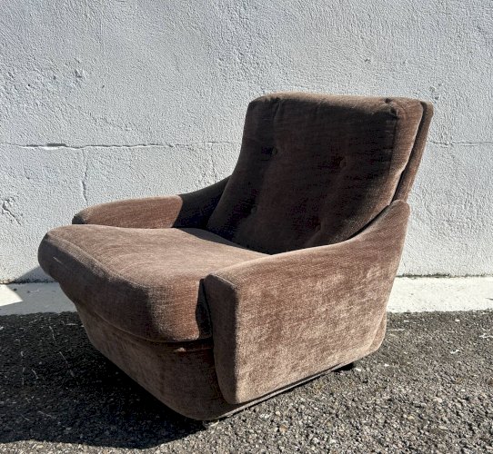 fauteuil et ottoman  Michel Cadestin pour Airborne