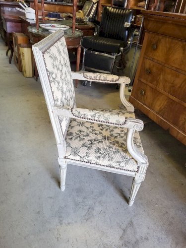 FAUTEUIL LOUIS XVI GRIS DU XIX ème SIECLE N°2
