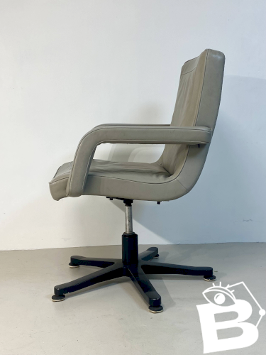 Fauteuil visiteur mobilier international cuir Gris 2000